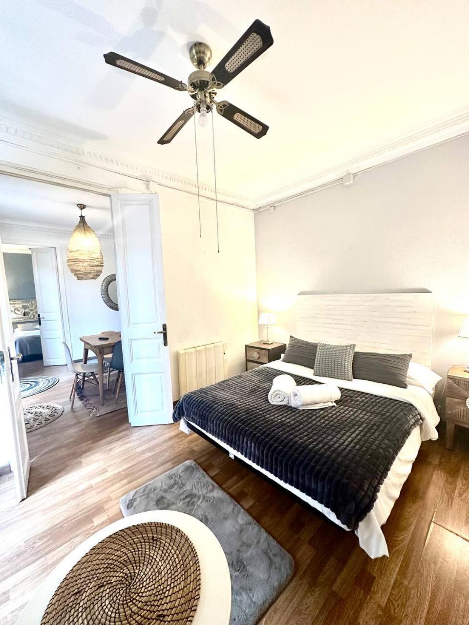 Big And Bright Apartment Bcn برشلونة المظهر الخارجي الصورة